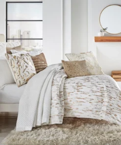 Cloud9d BEDDING Arian White Velvet Duvet Cover (2 Sizes)