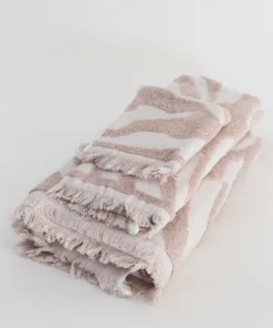 Inspire Me! Home Decor Blush Pink Heathered Stripe Towel (3 Sizes)
