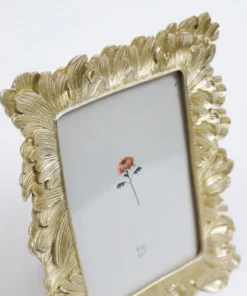 Inspire Me! Home Decor Gold Petal Details Picture Frame (2 Sizes) Picture Frames