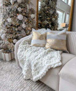Inspire Me! Home Decor Ivory Chunky Knitted Throw Blanket