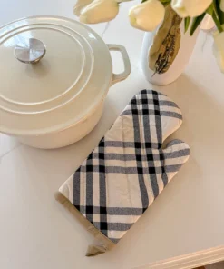 Inspire Me! Home Decor Black & Ivory Oven Mitt