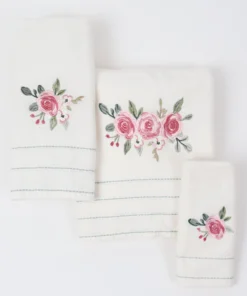 Inspire Me! Home Decor BATHROOM Spring Garden Towel (3 Sizes)