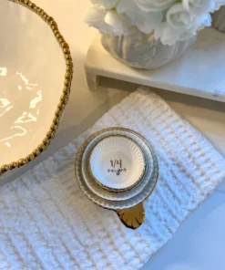 Inspire Me! Home Decor 4 Piece White With Gold Trim Measuring Cups