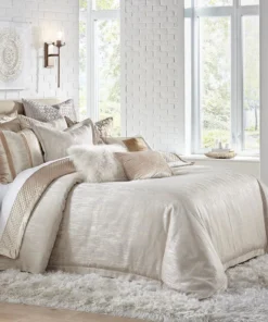 Cloud9d BEDDING Zeta Duvet Set (2 Sizes)