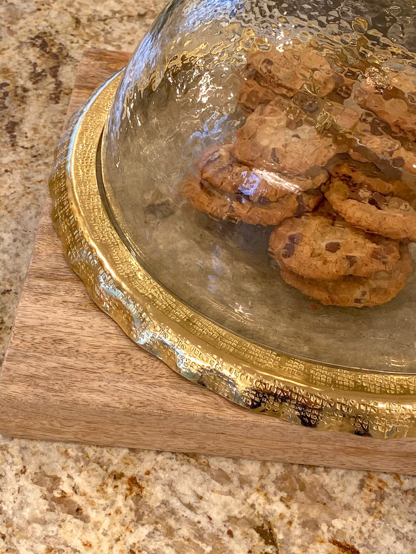 Inspire Me! Home Decor Gold Bordered Glass Cake Dome