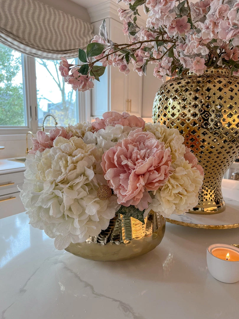 Inspire Me! Home Decor 27" White Snow Sprinkle Hydrangea Stem