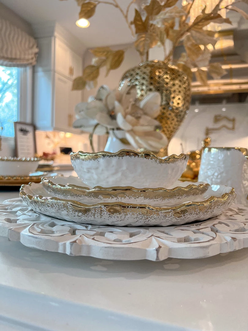 Inspire Me! Home Decor White And Gold Ombre Dinner Set