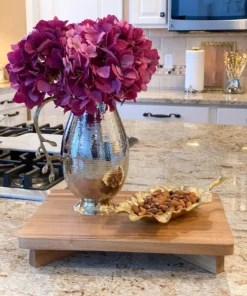 Inspire Me! Home Decor Gold Metal Natural Leaf Dish