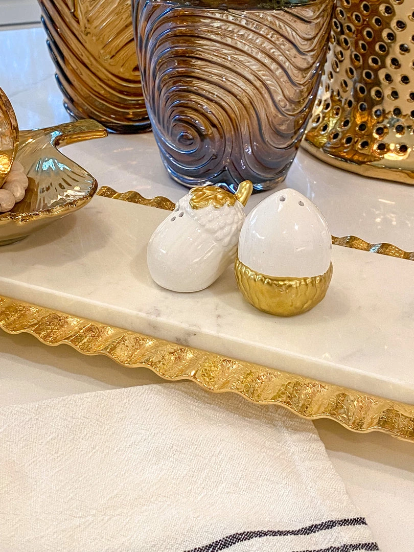 Inspire Me! Home Decor Gold And White Acorn Salt And Pepper Shakers
