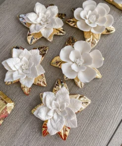 Inspire Me! Home Decor White And Gold Flower Decor